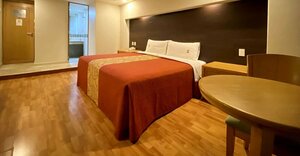 Hotel Lord (Mexico City, Doctor Claudio Bernard), hotel