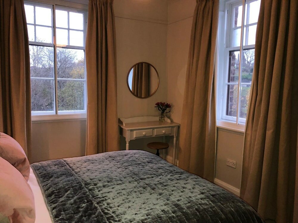 Фото Cathedral House Hotel