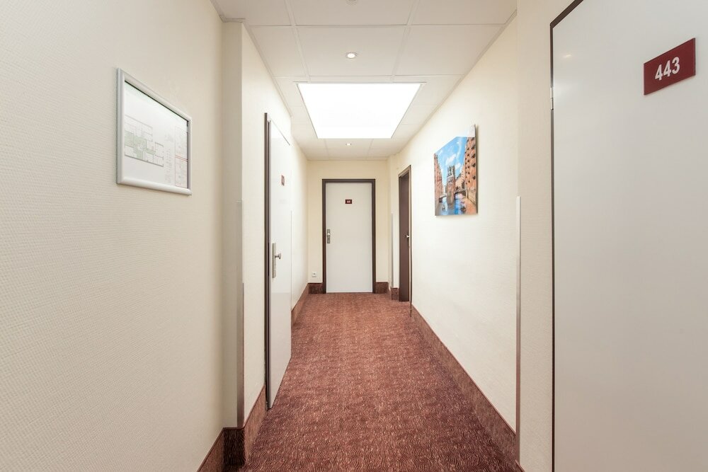 Фото Novum Hotel Norddeutscher Hof Hamburg