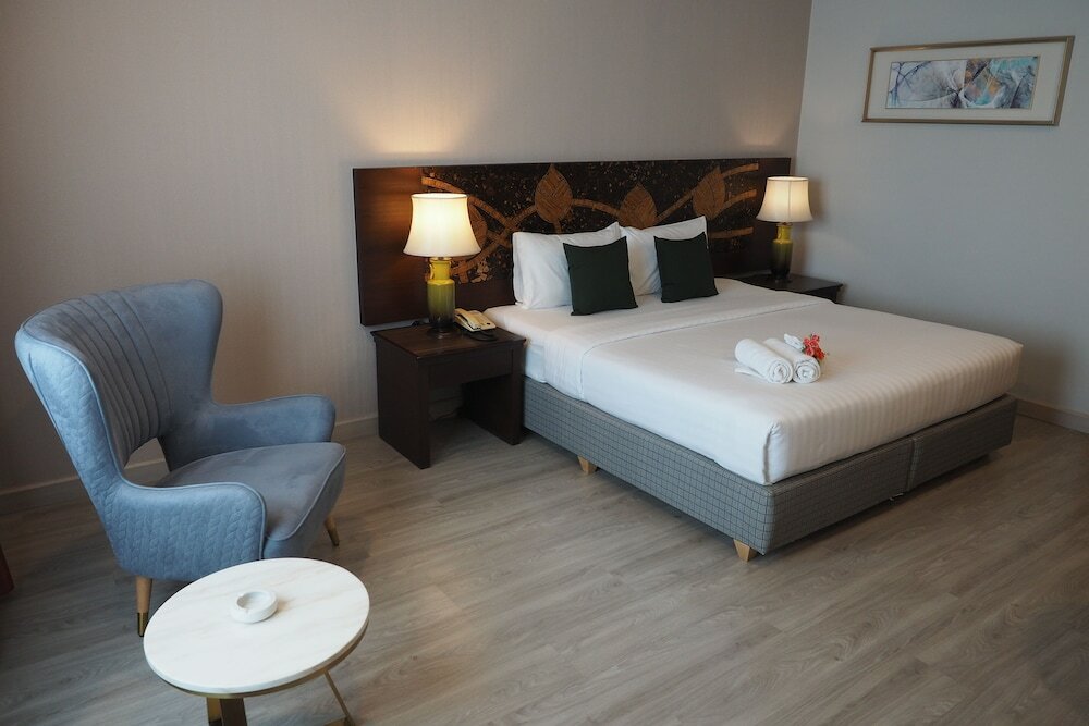 Фото Empress Pattaya Hotel