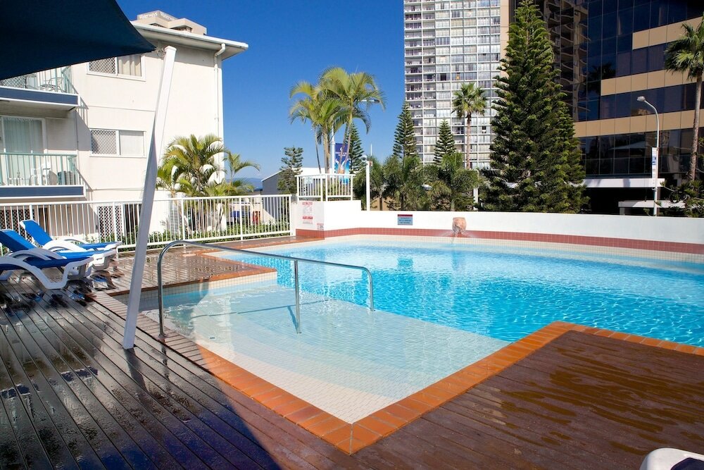 Фото Raffles Royale