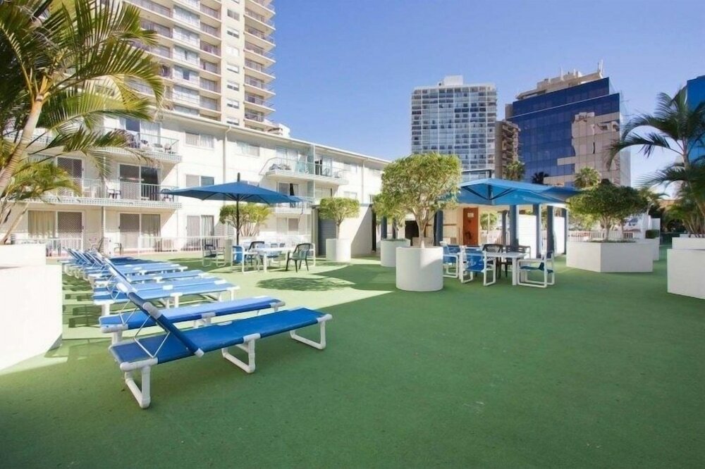 Фото Raffles Royale