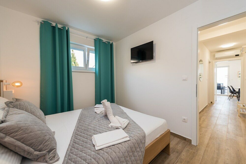 Фото Pool Apartments Banta