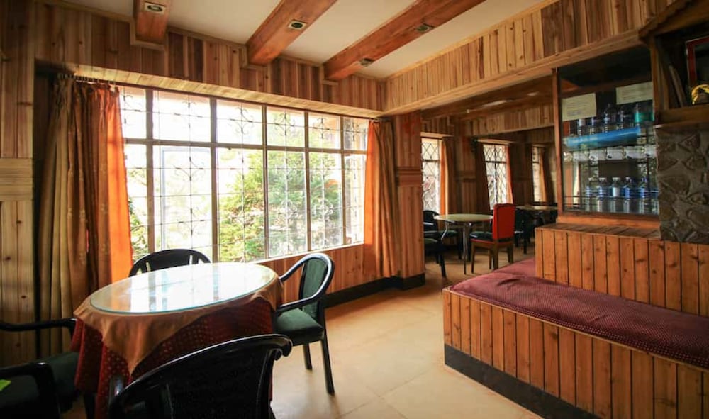 Фото Goroomgo Broadway Annexe Darjeeling