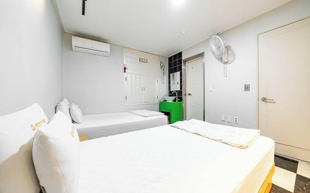 Фото Changwon Masan Hapseongdong Rainbow