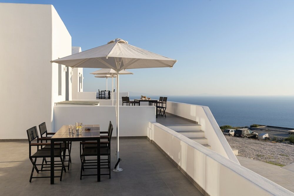 Фото La Maltese Villas Santorini