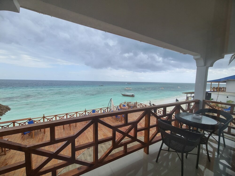 Фото Zenobia Beach Resort