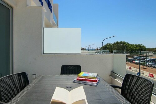 Гостиница Phaedrus Living: Seaside Luxury Flat Harbour 109 в Пафосе