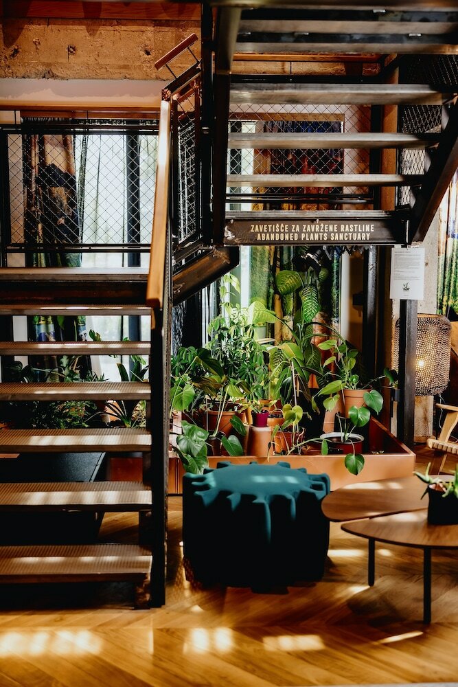 Фото One66 Hotel