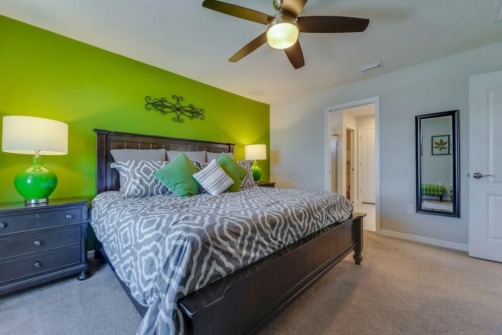 Фото Erin's Windsor at Westside Vacation Home