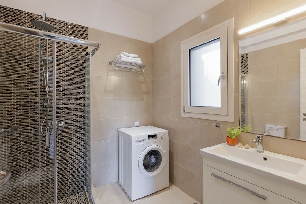 Фото Villa Breeze & Villa Coco by Konnect Avlaki Beach