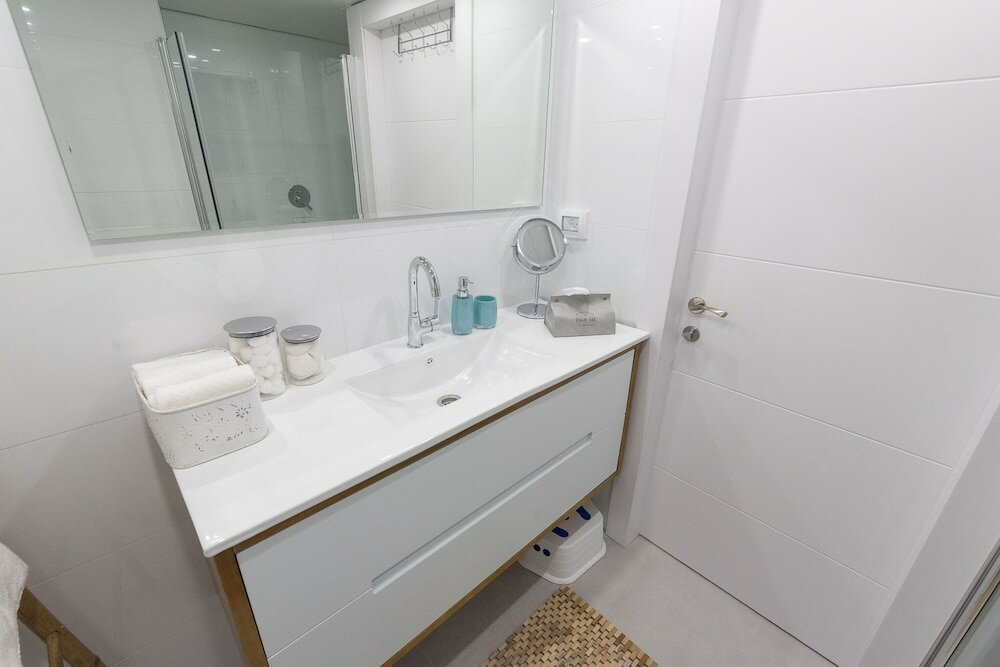 Фото 2Bedroom Apartment in Neot Golf Compound