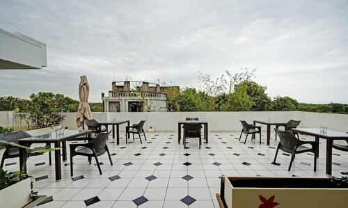Гостиница Treebo Tryst Villa Escape In With Pool View