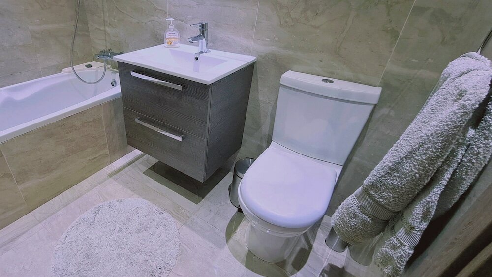 Фото Downtown Retreat by Stay Bnb