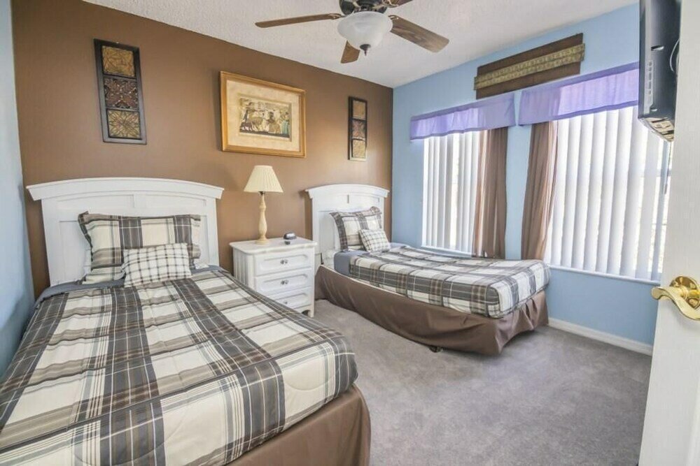 Фото Thomas' Lake Berkley Resort Townhome