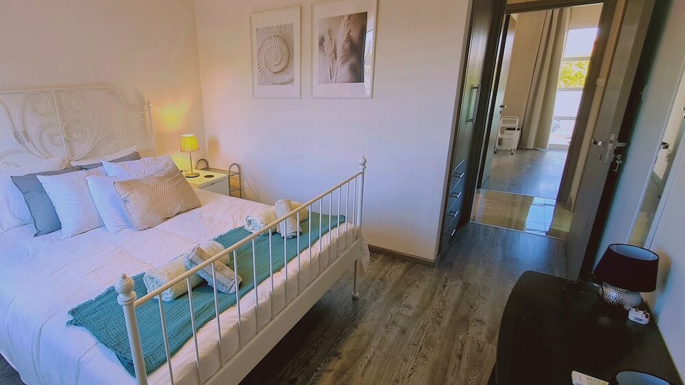 Фото Downtown Retreat by Stay Bnb