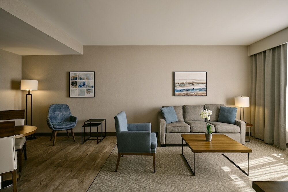 Фото Great Blue Heron Hotel