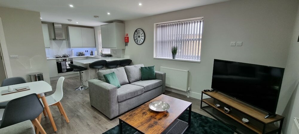 Фото Crown Place 2 & 3 Bedroom Luxury Apts