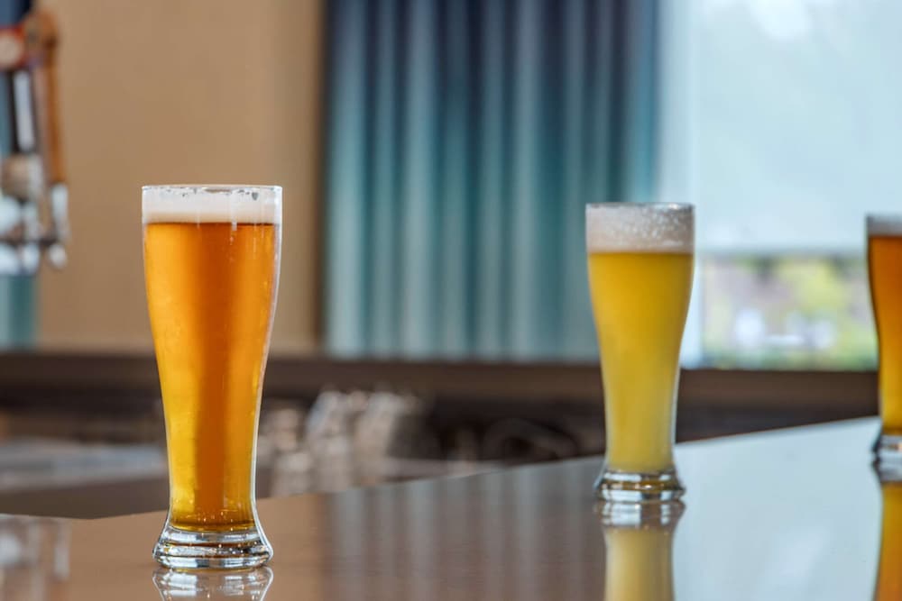 Фото Cambria Hotel Columbia Downtown The Vista