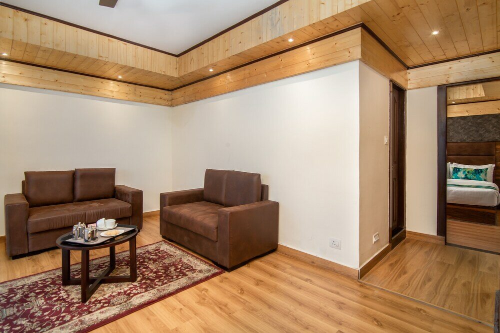 Фото Sumi Queen's Yard Rink Mall Darjeeling