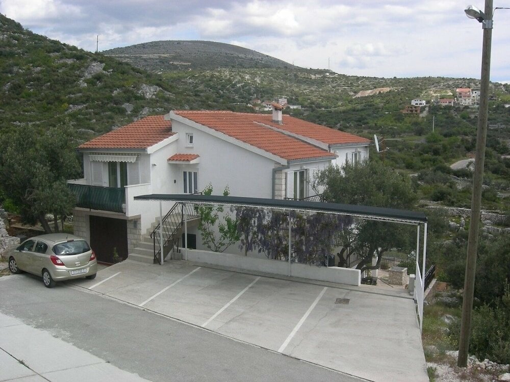 Фото Nina - Free Private Parking - A1