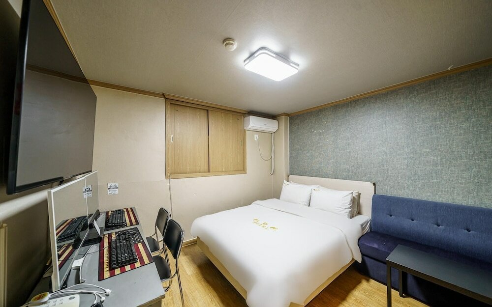 Фото Suwon Station 71st