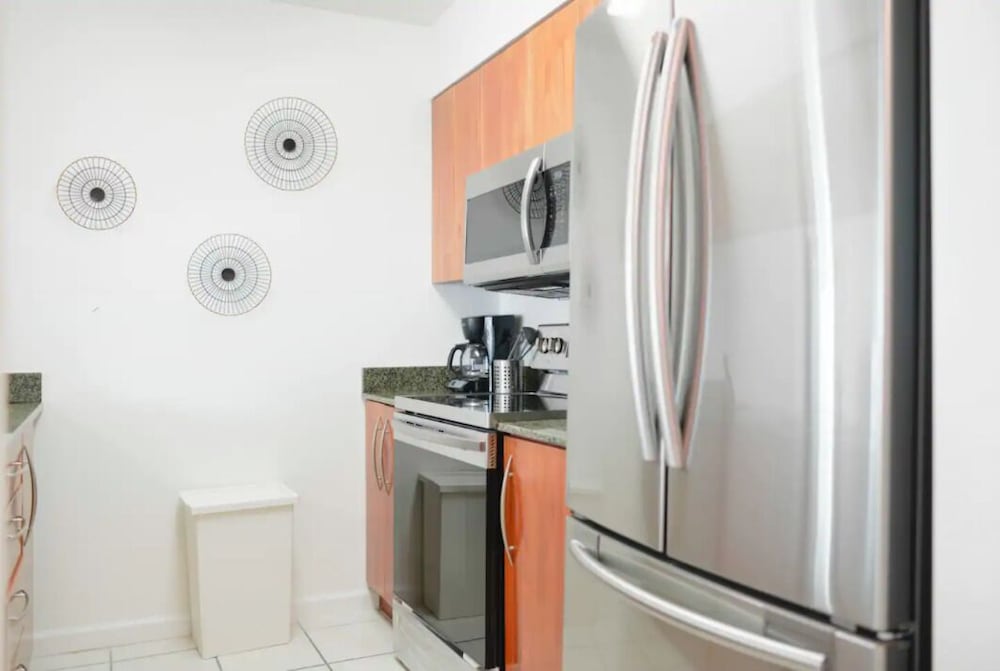 Фото Luxury Apartments W Pool & Ocean views