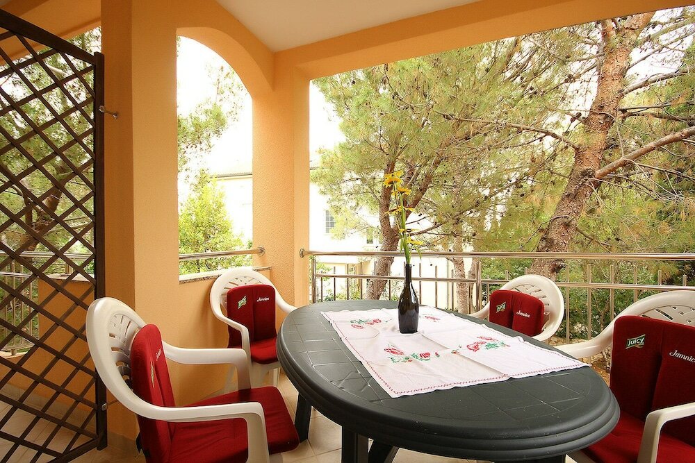 Фото Dino - Apartments With hot tub - A4