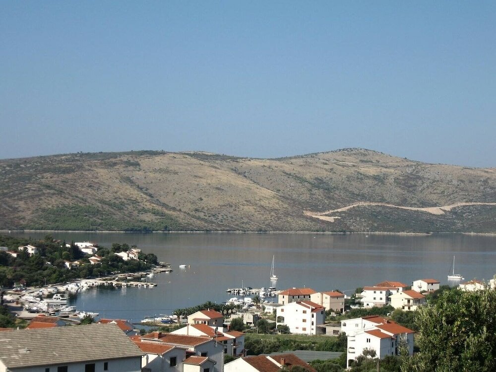 Фото Zeljko - With Garden - A1