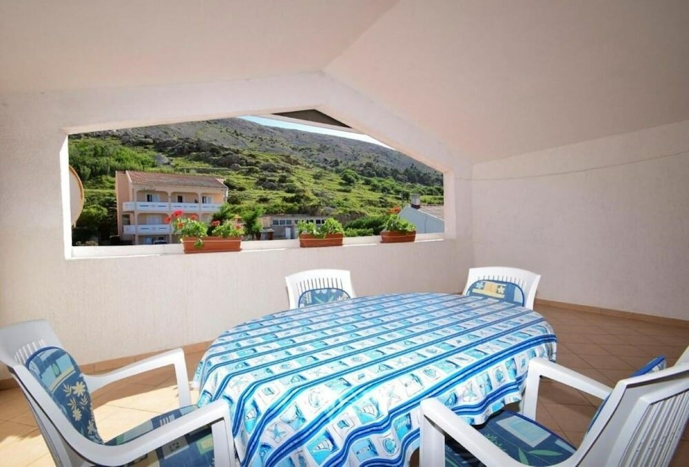 Фото Mate - Free Parking - A4