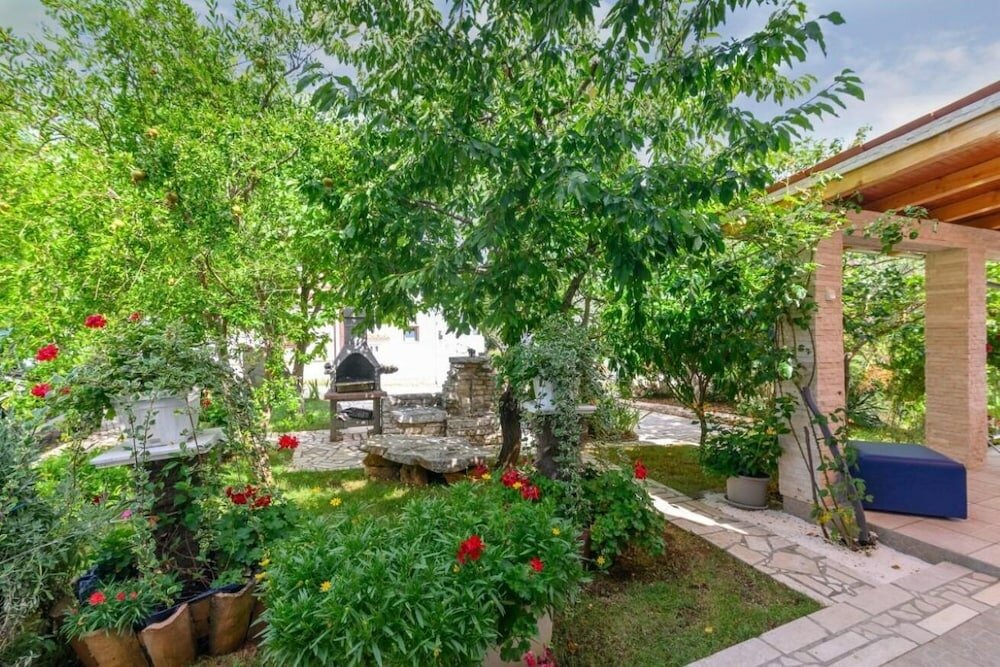 Фото Katrina - With Free Parking - Sa1-