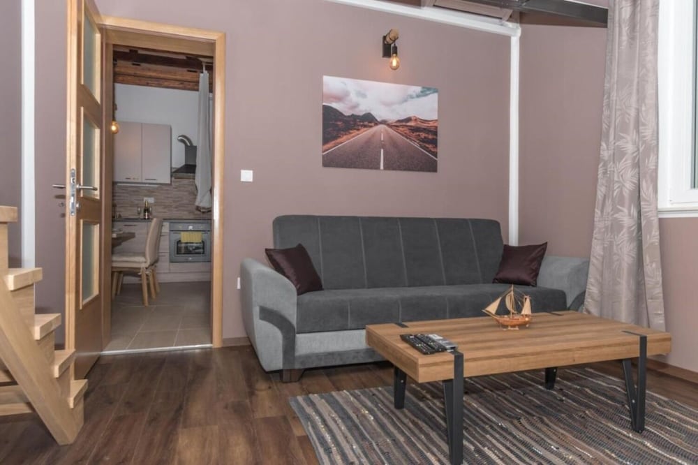 Фото Ivan - With Jacuzzi - A1