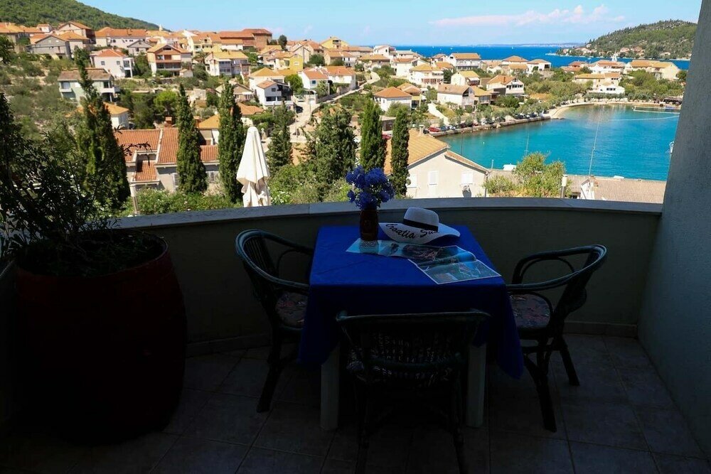 Фото Novis - Close to the sea - A5 Tina