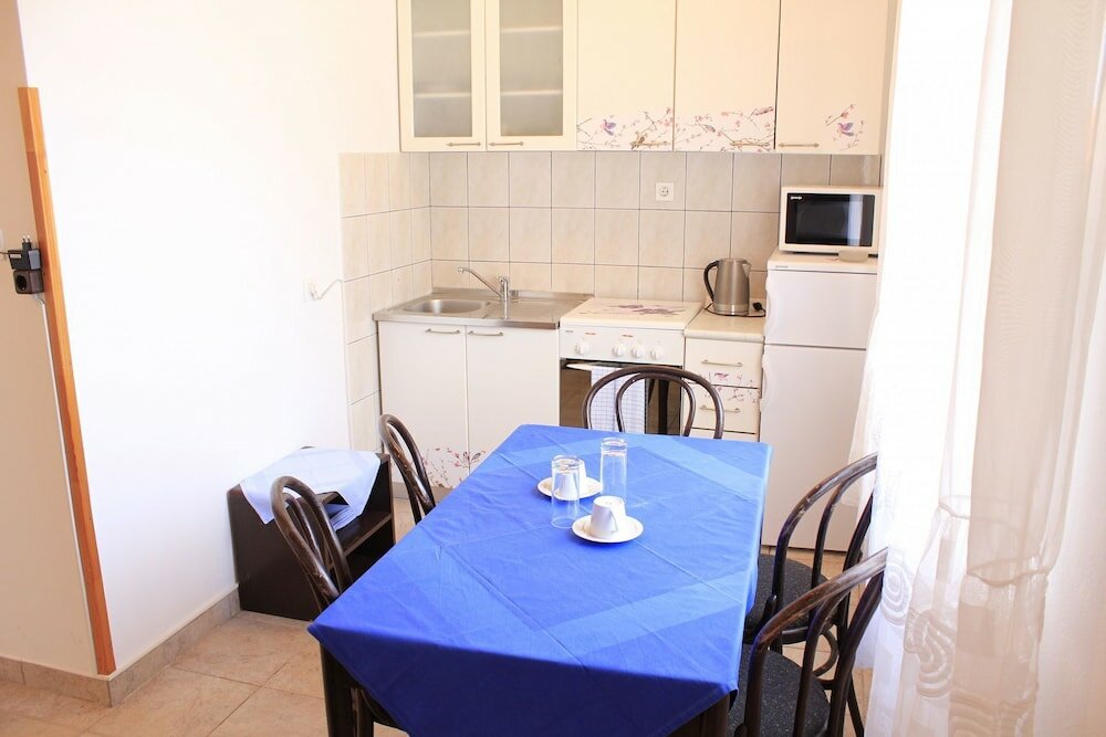 Фото Jagoda - Comfy and Cozy - A2 Desni