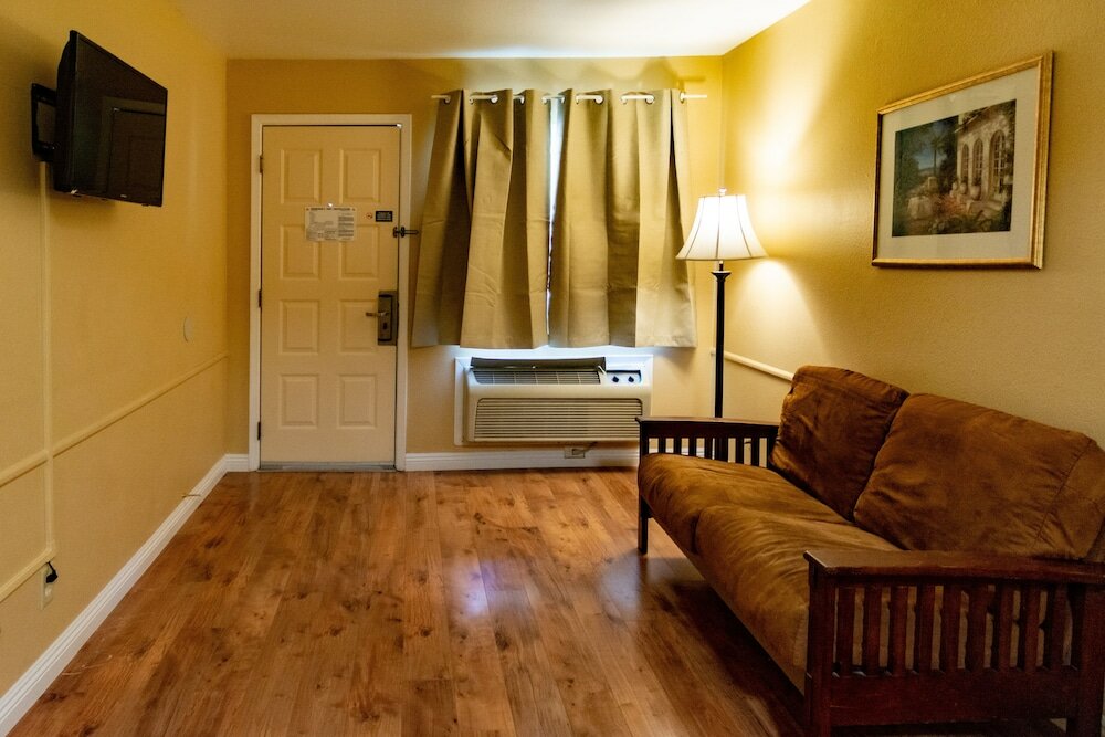 Фото Desert Extended Stay