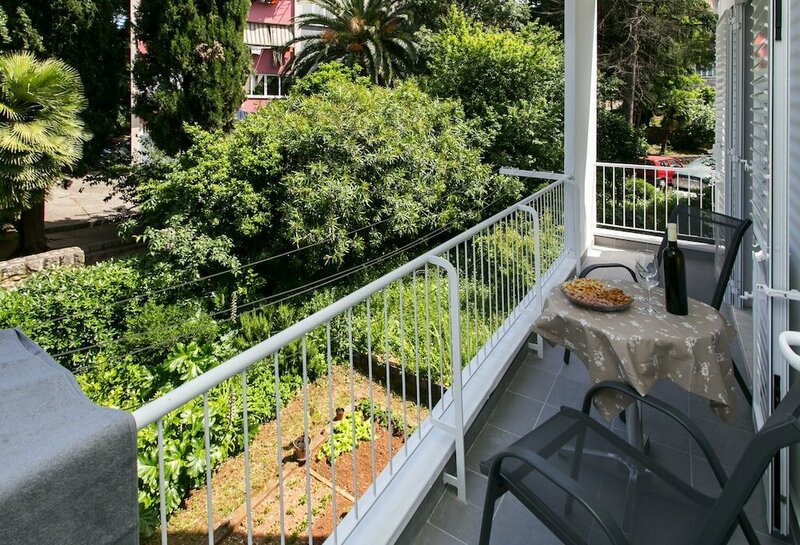 Гостиница Lapad Bay Apartman в Дубровнике