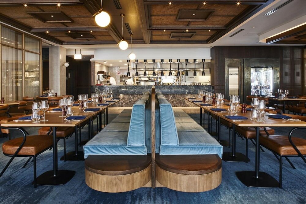 Фото The Gem Hotel