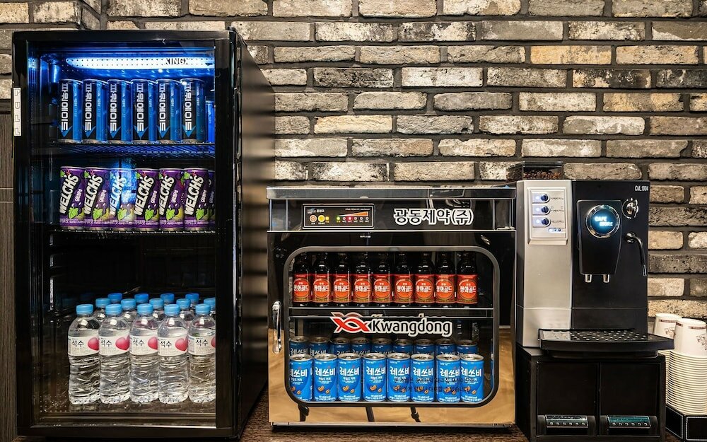 Фото Suwon Yeongtong Just Sleep Hotel