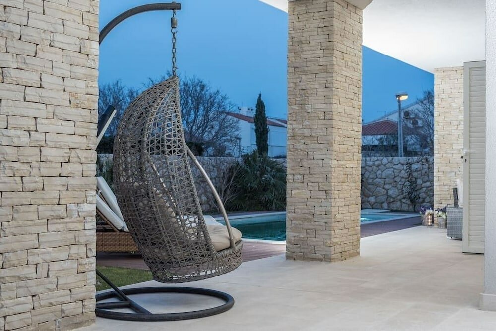 Фото Luxury Villa White Rose with the Pool