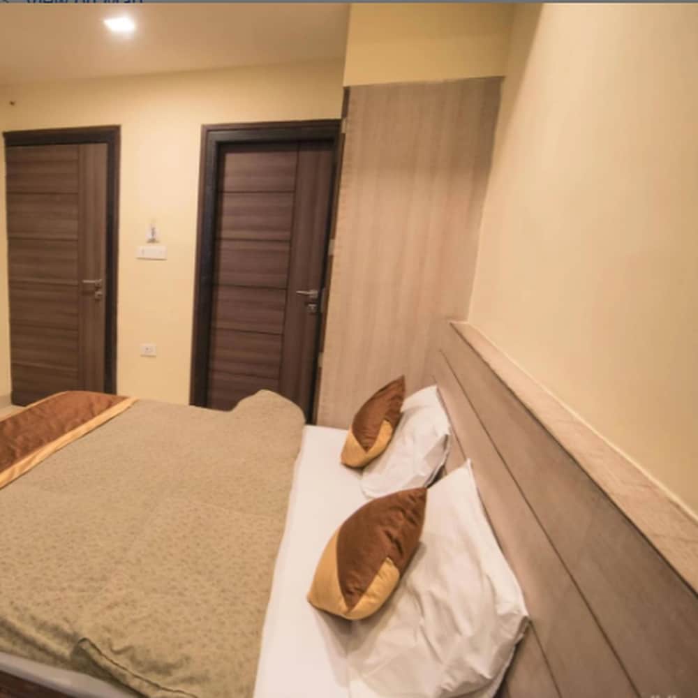 Фото Hotel Brij Palace