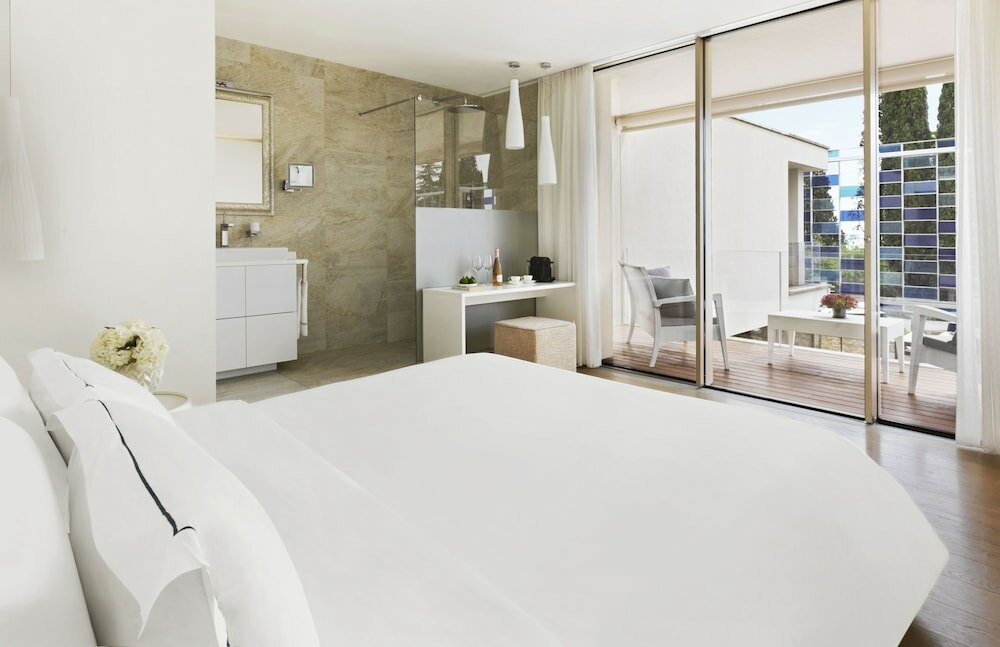 Фото Eden Reserve Hotel & Villas