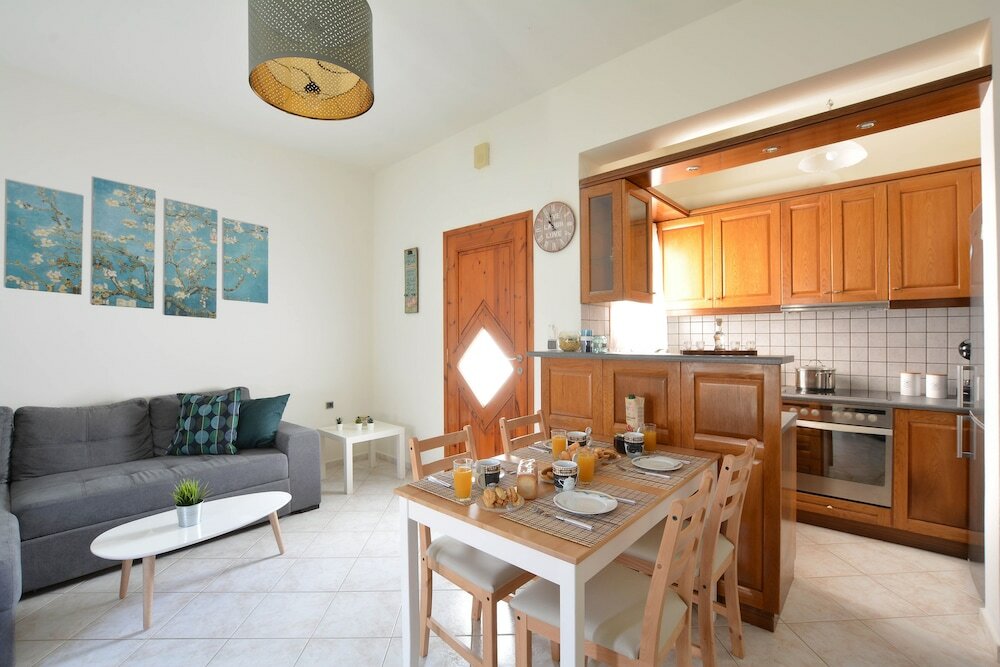 Фото Oasis Apartment