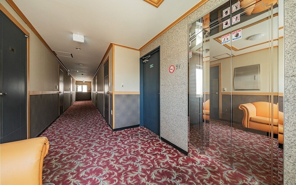 Фото Jeju Happy Hotel