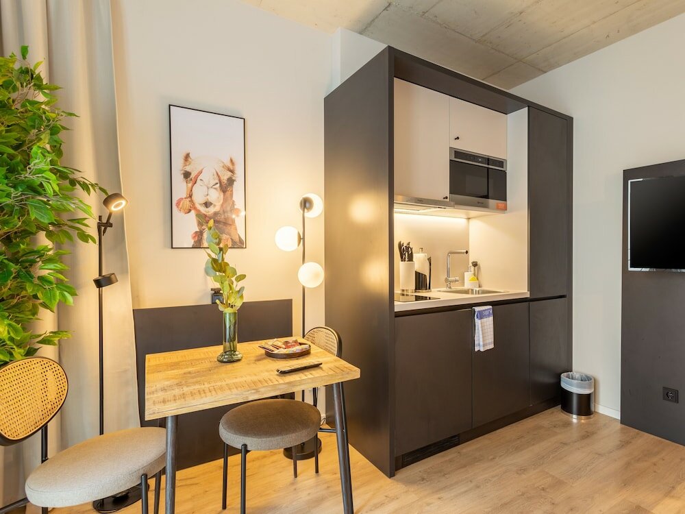 Фото Limehome Düsseldorf