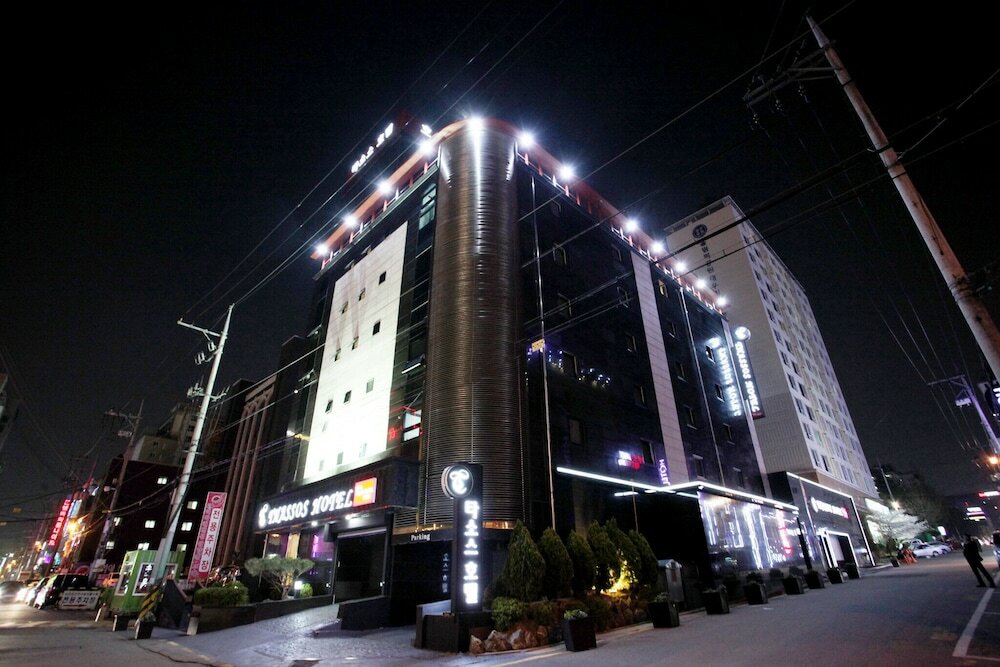 Фото отеля 1