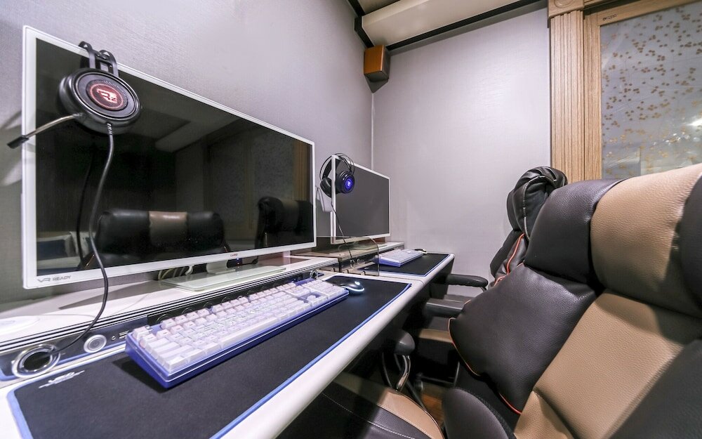 Фото Changwon Myeongseodong Hotel Sky