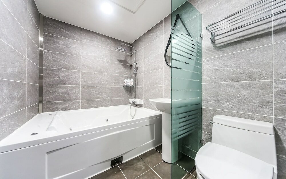 Фото Daegu Dongdaegu Station Sweet Hotel