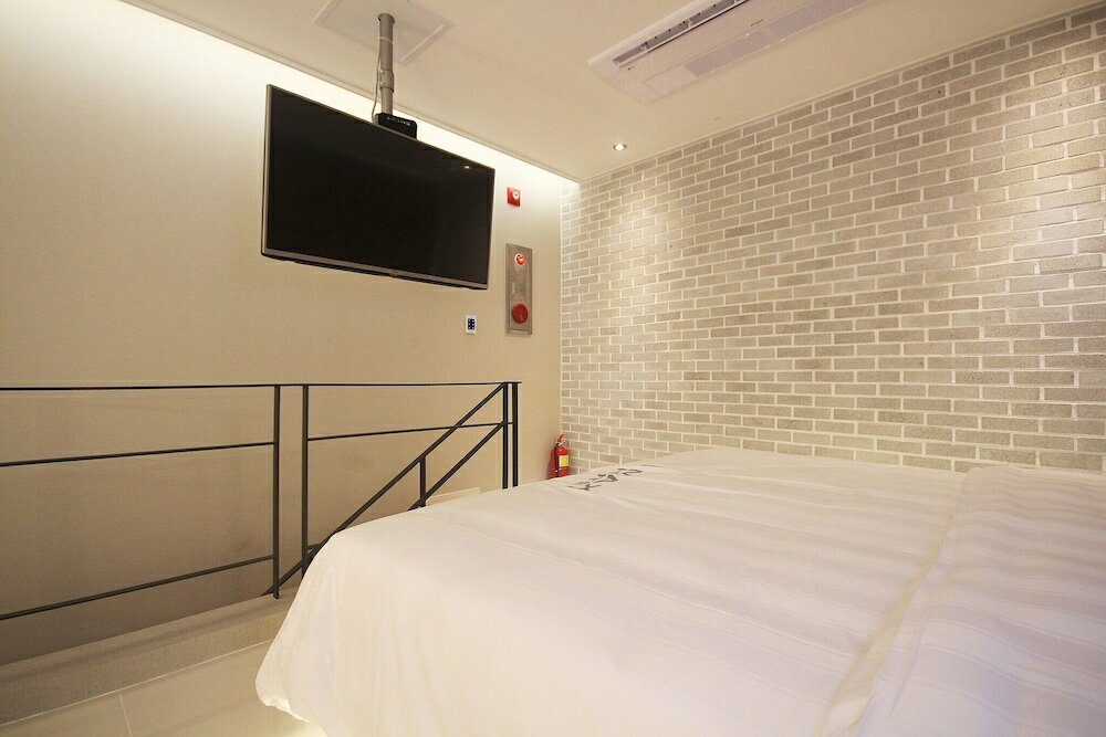 Фото Yeosu Max Self Check-in Motel