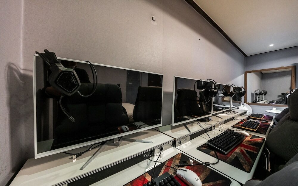 Фото Incheon Black Hole