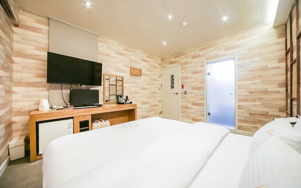 Фото Changwon Sangnam-dong A Plus